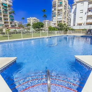 https://apartamento-estudio-benalmadena-maite-3.1costadelsol.com